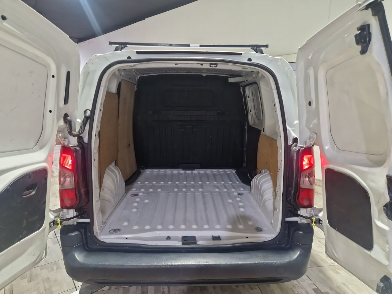 Peugeot Partner 1.5 HDI 100CV  PREMIUM L1 - Foto 11