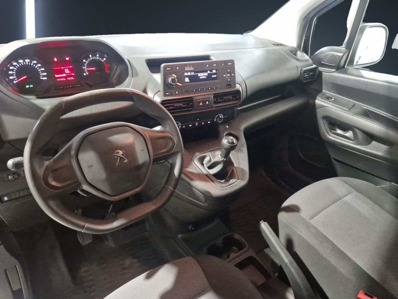 Peugeot Partner 1.5 HDI 100CV  PREMIUM L1 - Foto 8