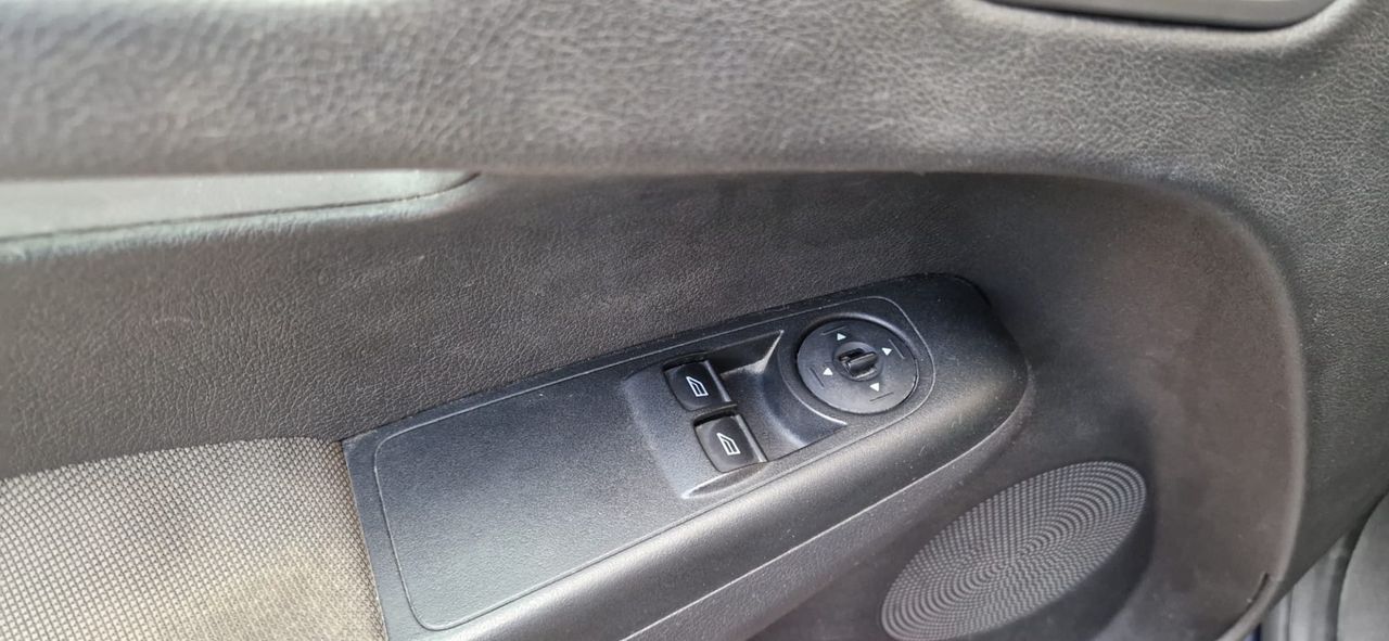 Ford Transit Courier AMBIENTE - Foto 11