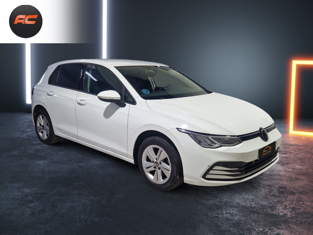 Volkswagen Golf 1.0 TSI 110CV LIFE 09/2022 - Foto 4