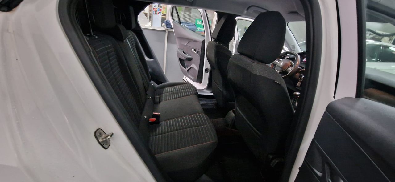 Peugeot 2008 1.5 HDI 100CV ACTIVE PACK APPLE CAR PLAY - Foto 13