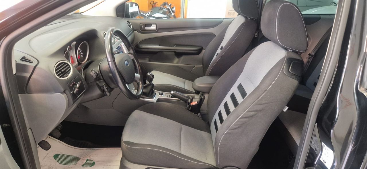 Ford Focus 1.8 TDCI 115CV TREND  3P PACK RS 18