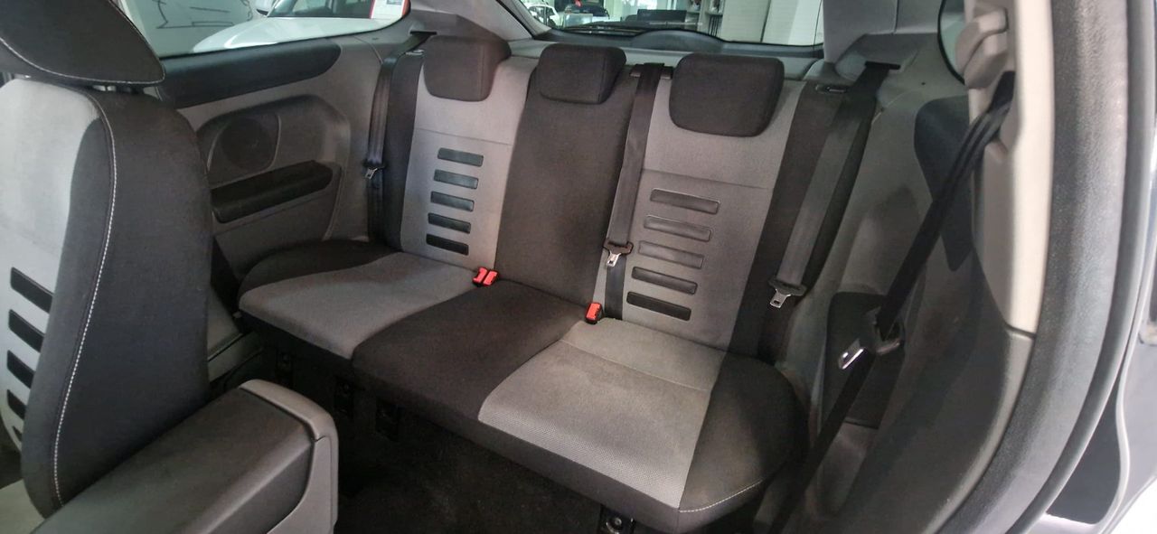 Ford Focus 1.8 TDCI 115CV TREND  3P PACK RS 18