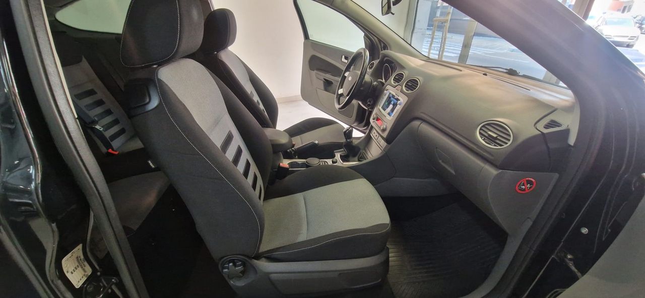 Ford Focus 1.8 TDCI 115CV TREND  3P PACK RS 18