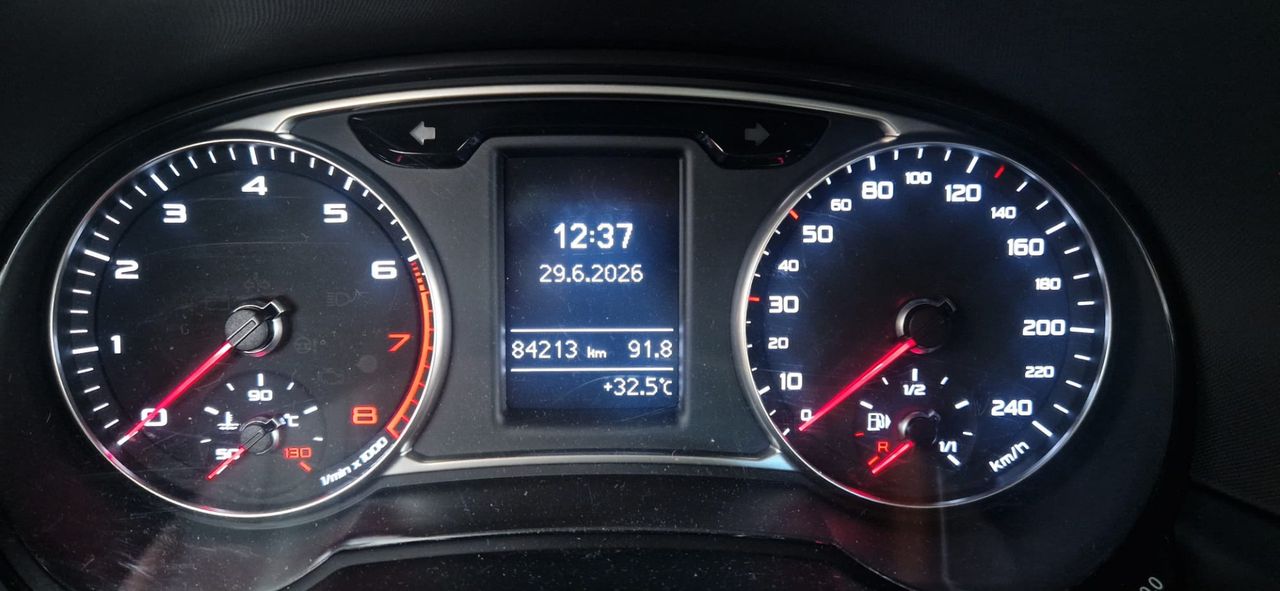 Audi A1 1.0 TFSI 95CV DESIGN 80.000 KMS - Foto 12