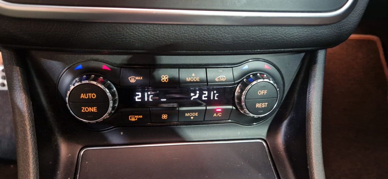 Mercedes Clase GLA 220 CDI  4 MATIC - Foto 32