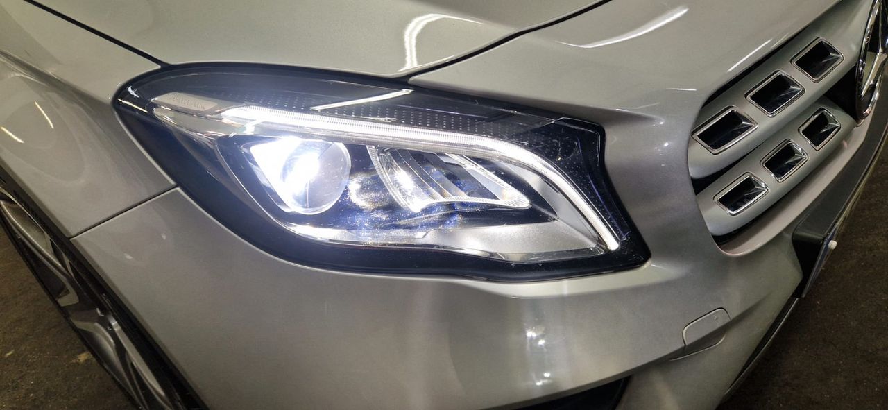 Mercedes Clase GLA 220 CDI  4 MATIC - Foto 39