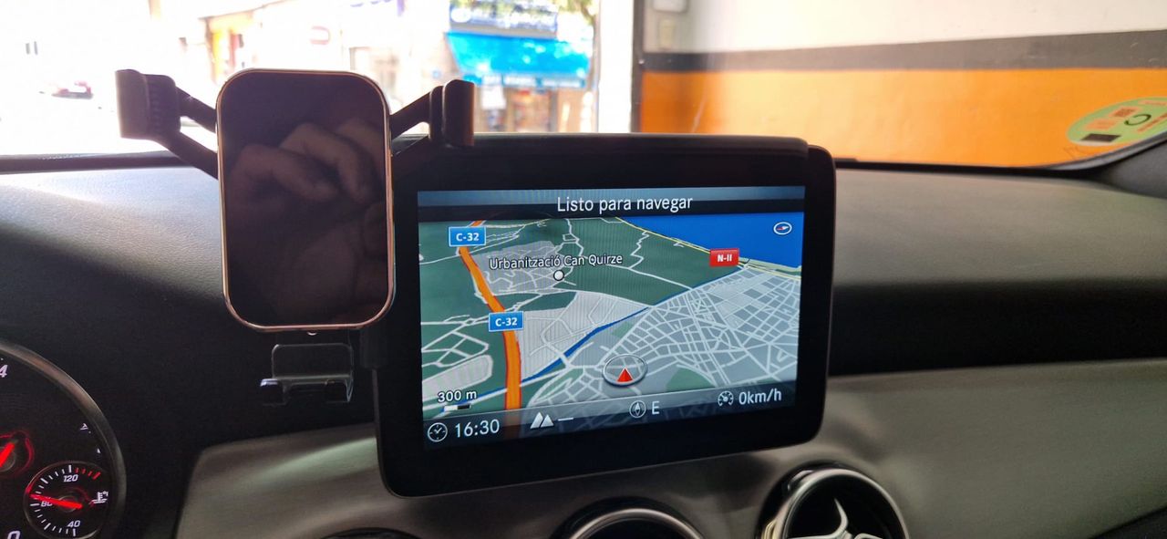 Mercedes Clase GLA 220 CDI  4 MATIC - Foto 19