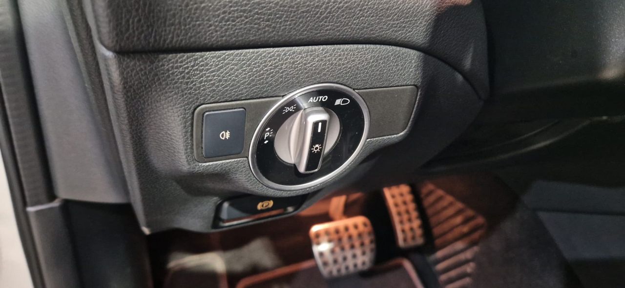 Mercedes Clase GLA 220 CDI  4 MATIC - Foto 23