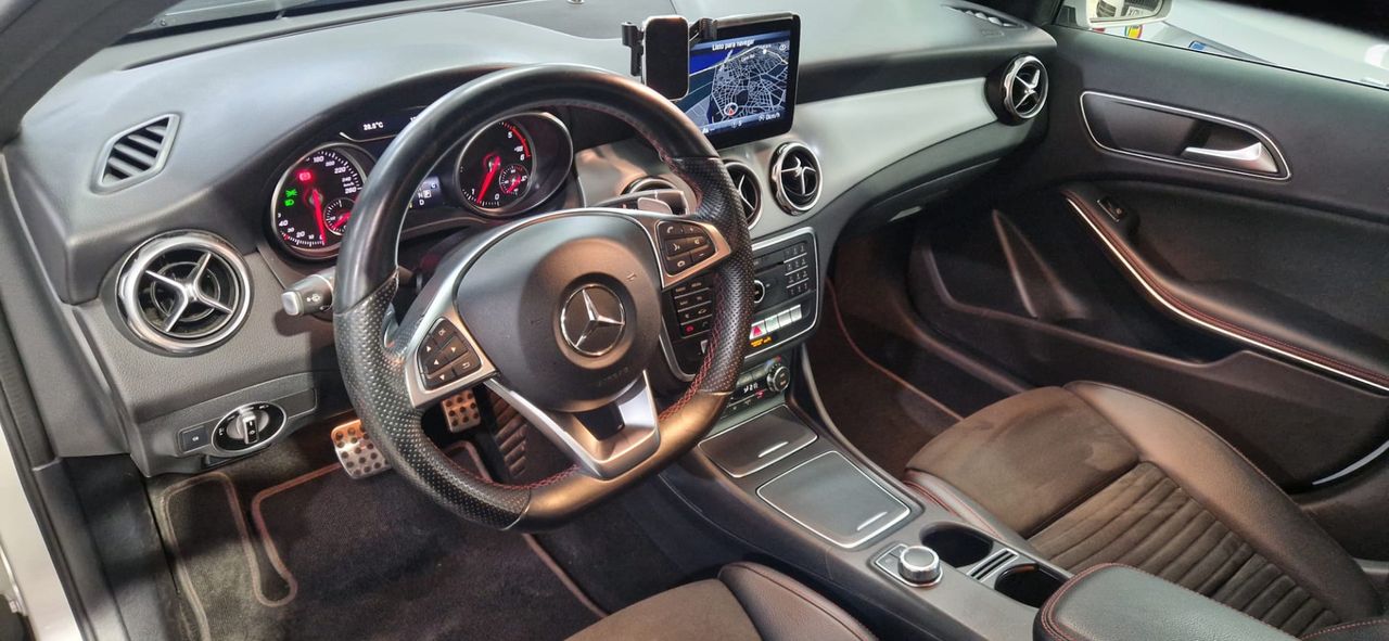 Mercedes Clase GLA 220 CDI  4 MATIC - Foto 11