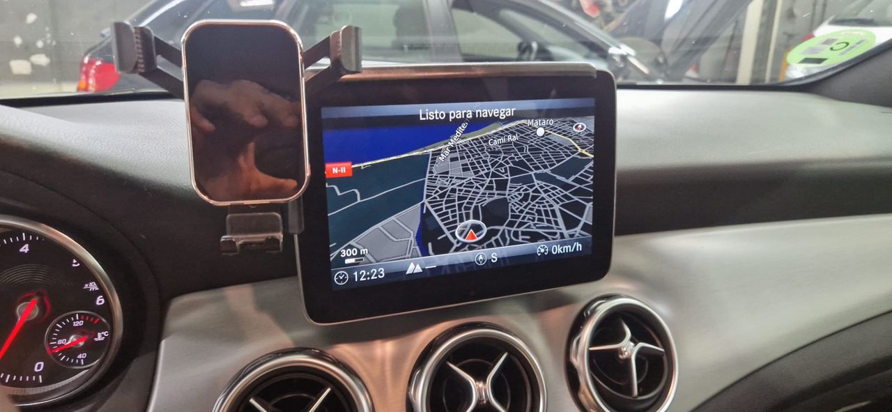 Mercedes Clase GLA 220 CDI  4 MATIC - Foto 26