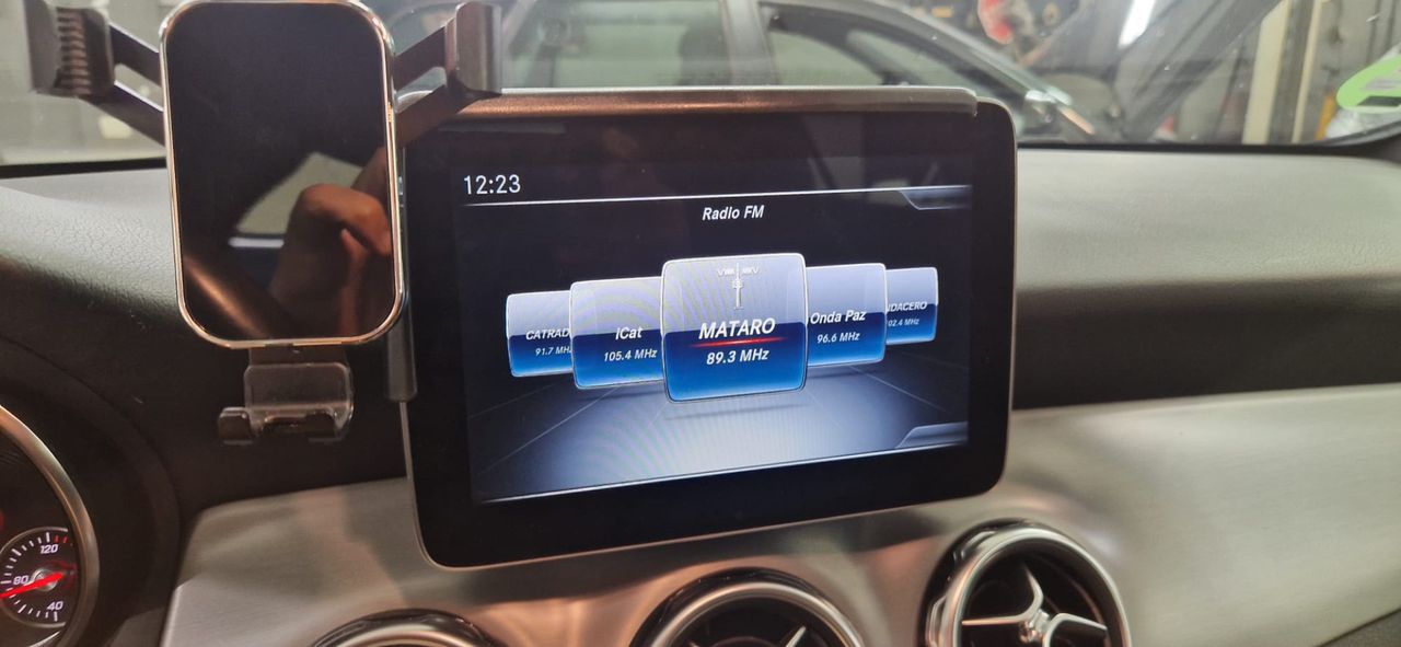 Mercedes Clase GLA 220 CDI  4 MATIC - Foto 31