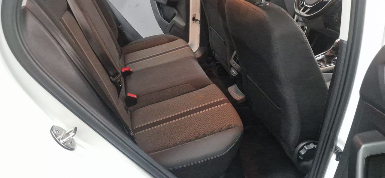 Volkswagen T-Roc 1.5 TFSI 150CV DSG ADVANCED - Foto 24