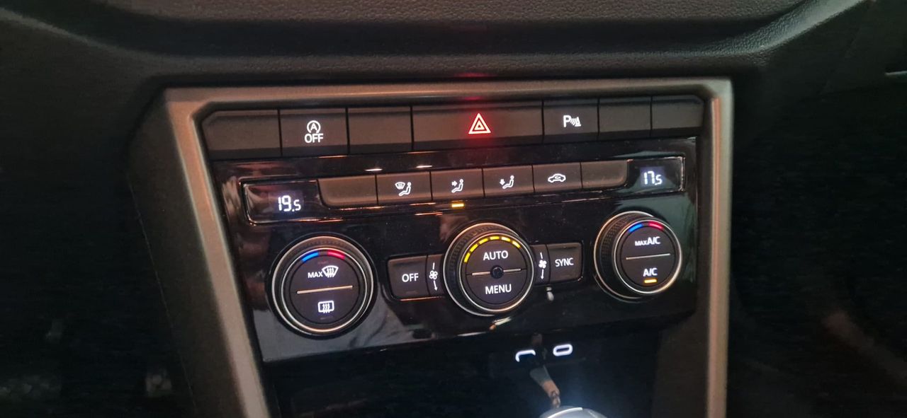 Volkswagen T-Roc 1.5 TFSI 150CV DSG ADVANCED - Foto 13