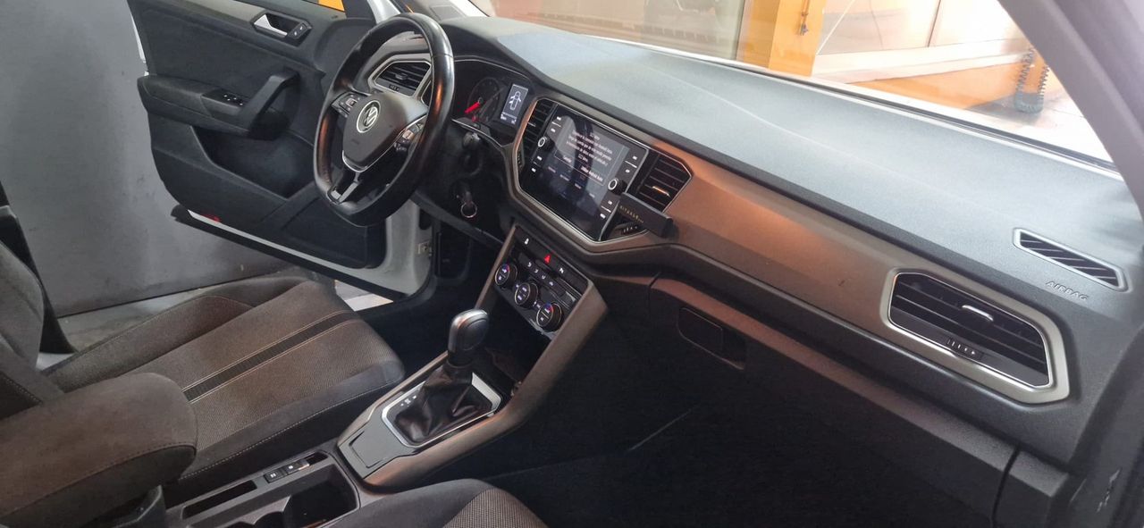 Volkswagen T-Roc 1.5 TFSI 150CV DSG ADVANCED - Foto 25
