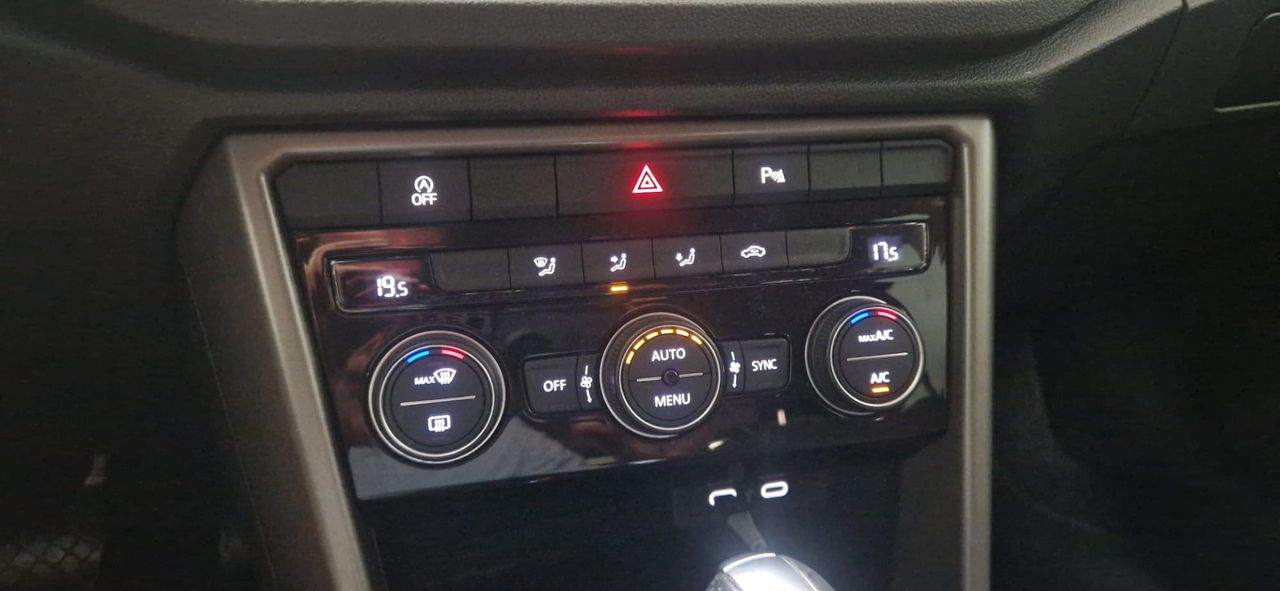Volkswagen T-Roc 1.5 TFSI 150CV DSG ADVANCED - Foto 12