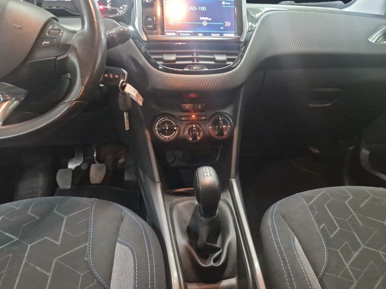 Peugeot 2008 1.5 HDI 100CV ULLURE APPLE CAR PLAY - Foto 10
