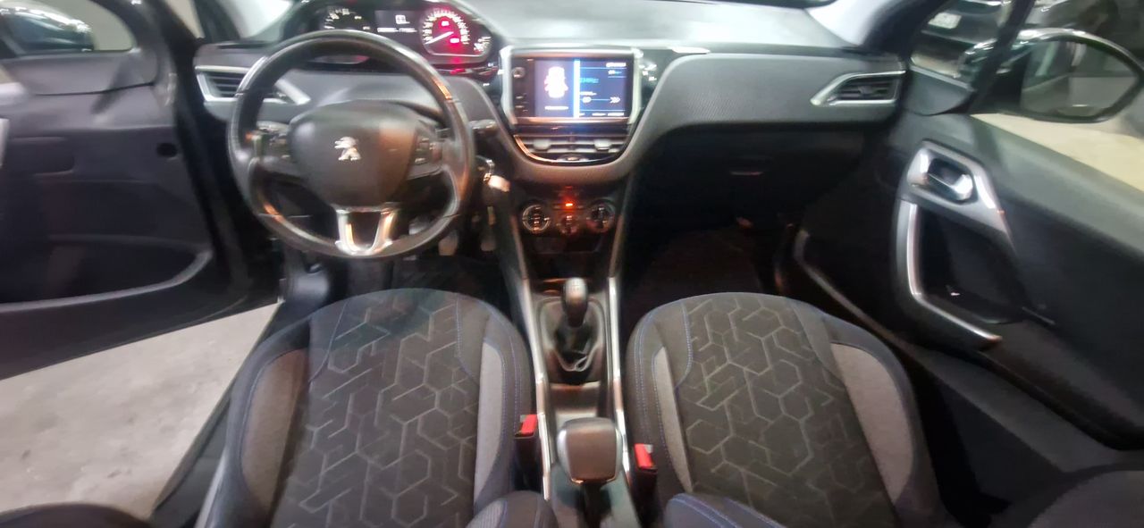 Peugeot 2008 1.5 HDI 100CV ULLURE APPLE CAR PLAY - Foto 17