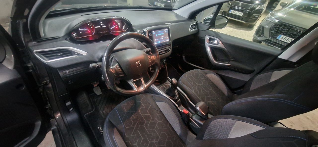 Peugeot 2008 1.5 HDI 100CV ULLURE APPLE CAR PLAY - Foto 16