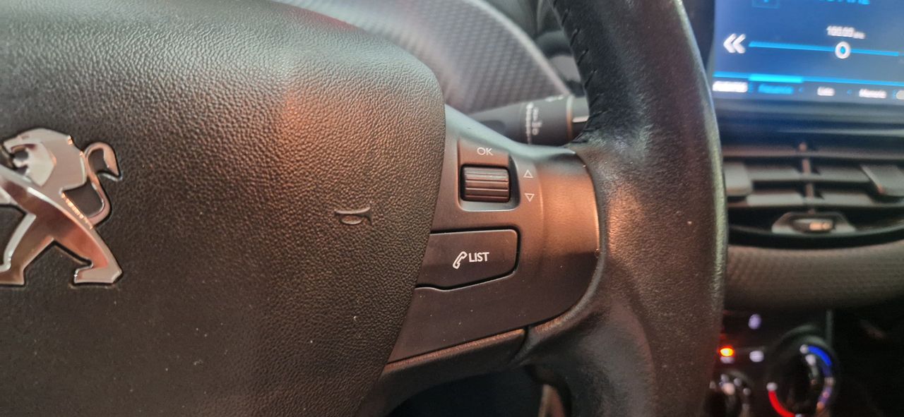 Peugeot 2008 1.5 HDI 100CV ULLURE APPLE CAR PLAY - Foto 32