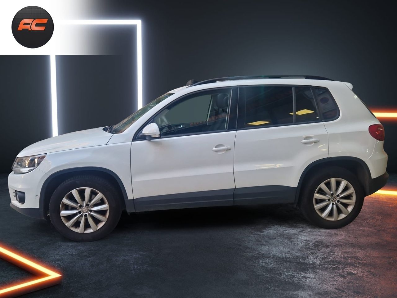 Volkswagen Tiguan 2.0 TDI 110CV 4X2 BLUEMOTION - Foto 6