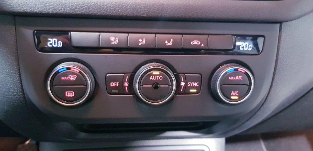 Volkswagen Tiguan 2.0 TDI 110CV 4X2 BLUEMOTION - Foto 22