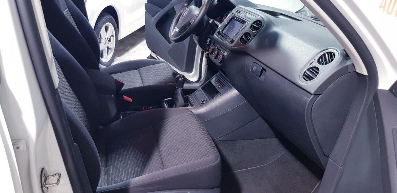 Volkswagen Tiguan 2.0 TDI 110CV 4X2 BLUEMOTION - Foto 15