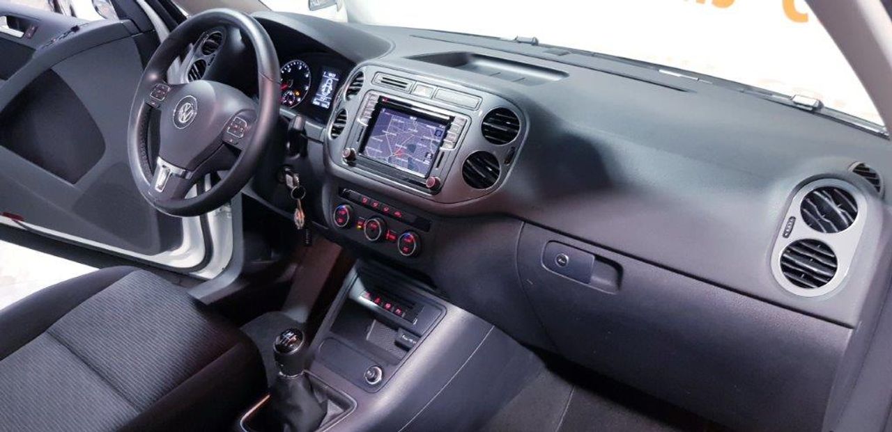 Volkswagen Tiguan 2.0 TDI 110CV 4X2 BLUEMOTION - Foto 14