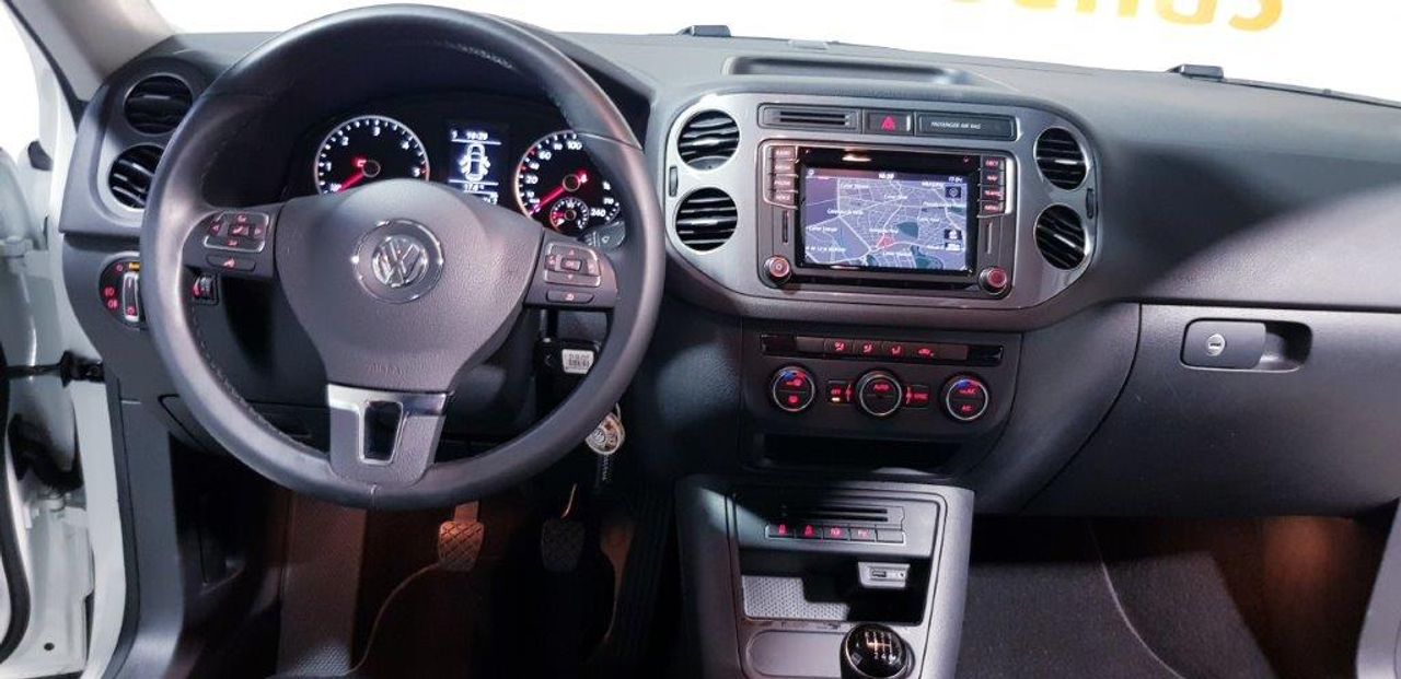 Volkswagen Tiguan 2.0 TDI 110CV 4X2 BLUEMOTION - Foto 18