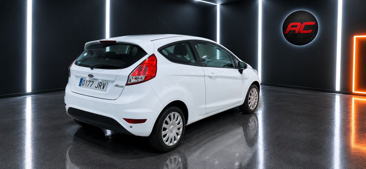 Ford Fiesta 1.5 TDCI 75CV TREND  3 PUERTAS - Foto 4