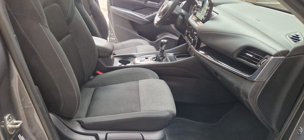 Nissan Qashqai 1.3 DIG-T mHEV 12V Premiere Edition 4x2 140CV - Foto 12