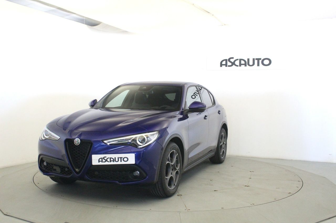 Foto alfa romeo stelvio 2023 /