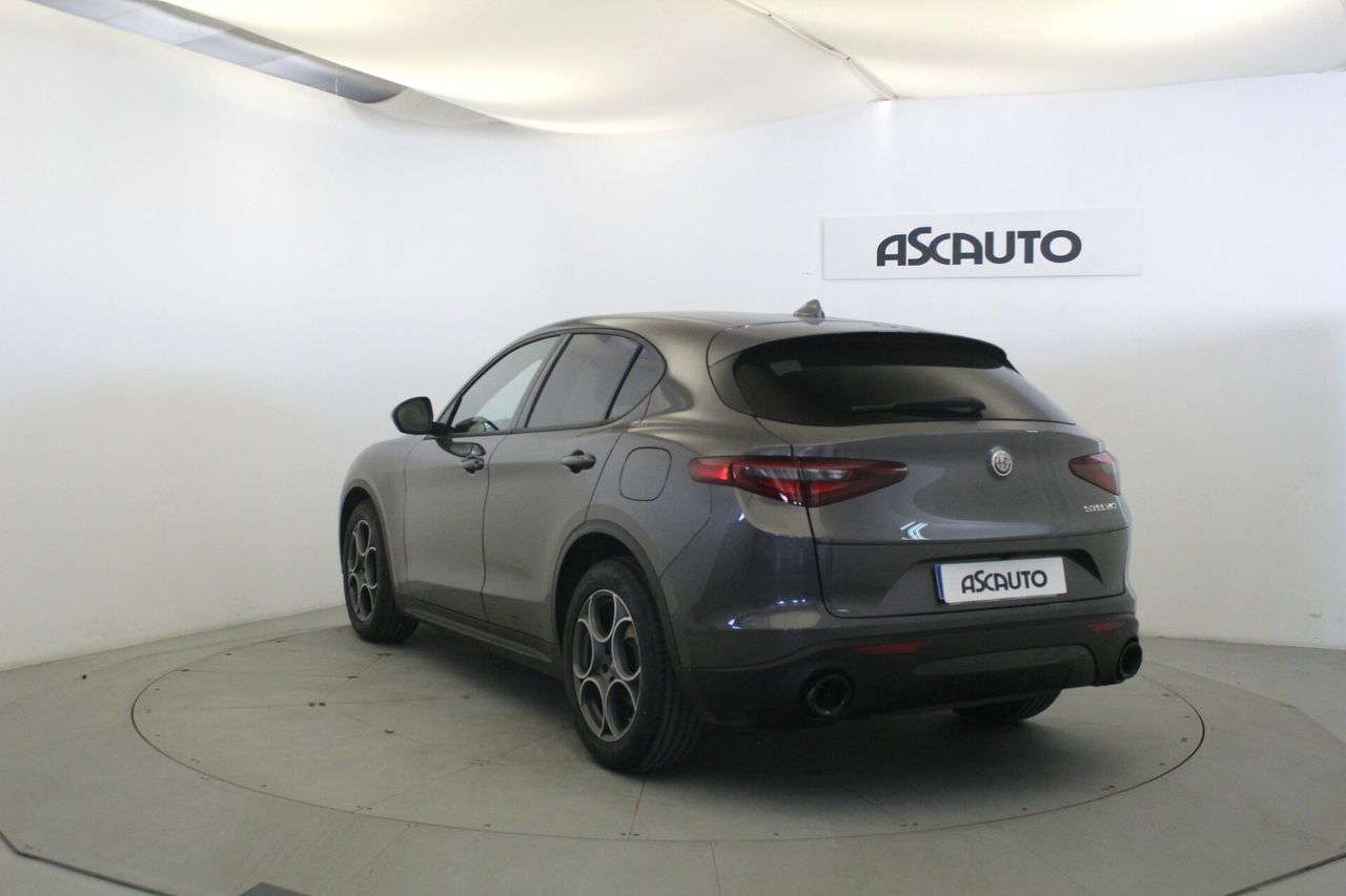 alfa romeo stelvio 2023 / foto grande (3)
