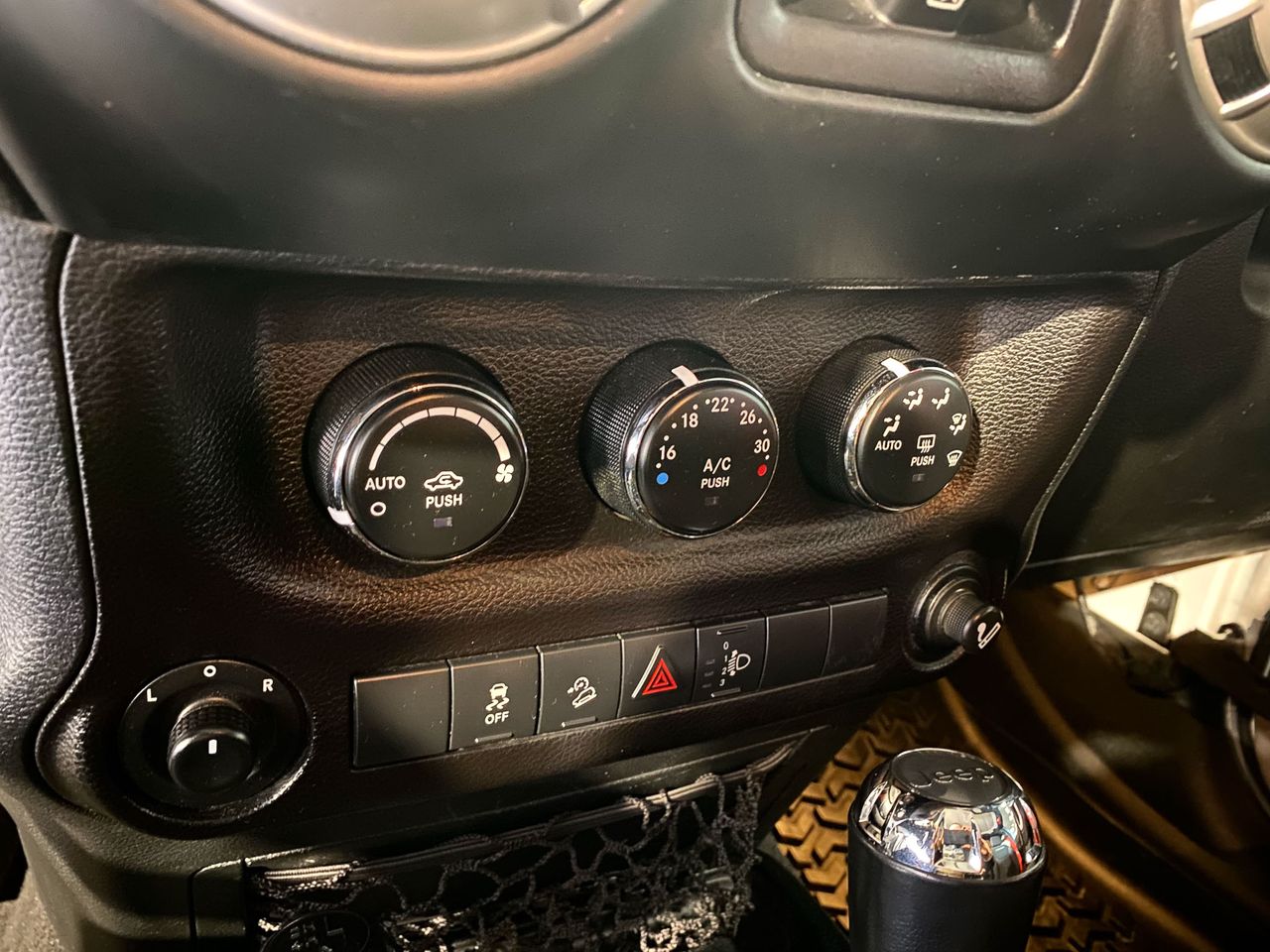 Jeep Wrangler Unlimited RUBICON 2.8 CRD  - Foto 31