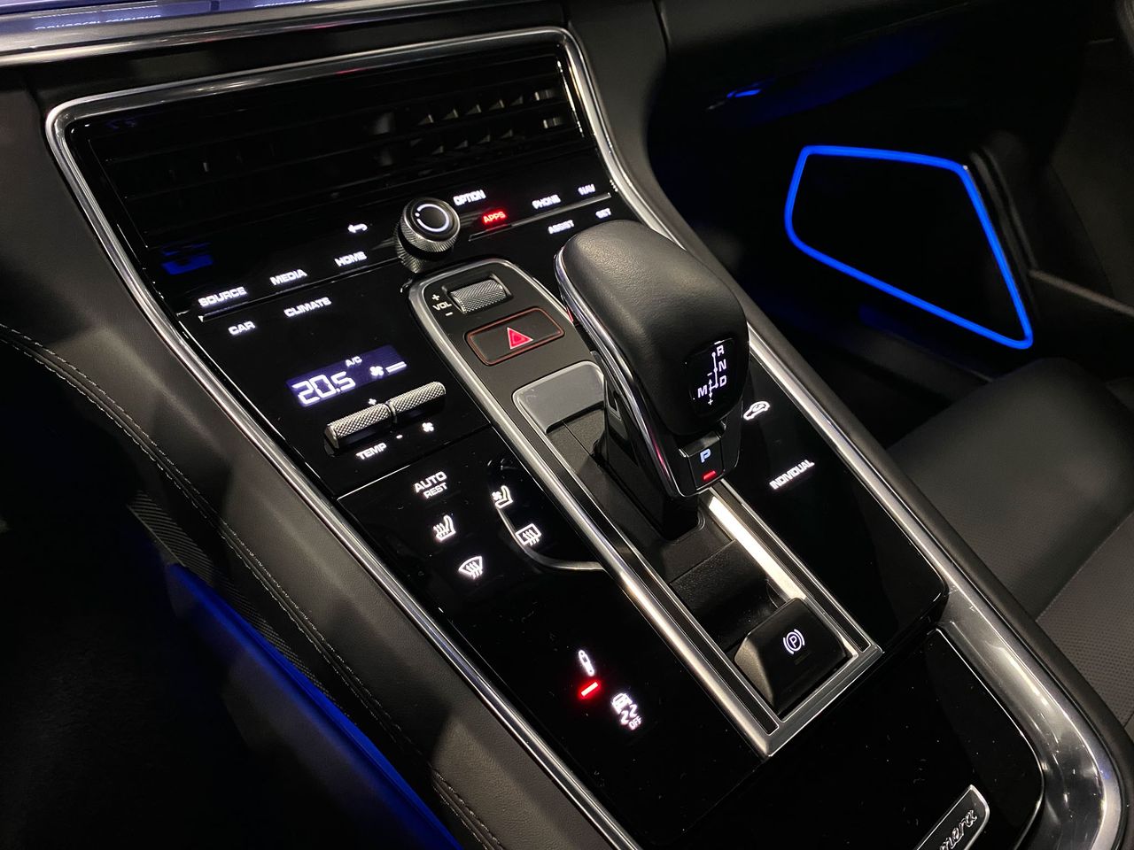 Porsche Panamera 4 e-hybrid  - Foto 13