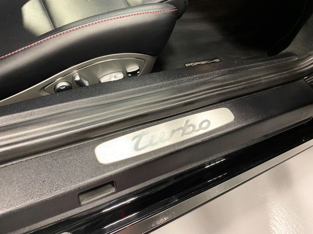 Porsche 911 turbo  - Foto 24