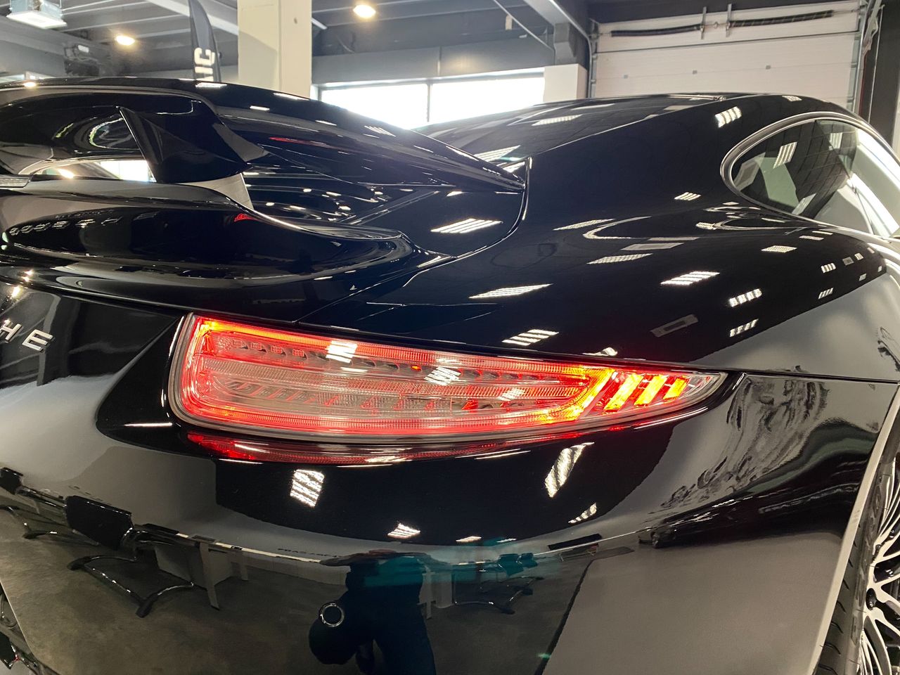 Porsche 911 turbo  - Foto 28