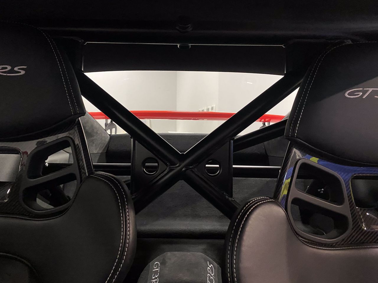 Porsche 911 GT3 RS 991.1 - Foto 26