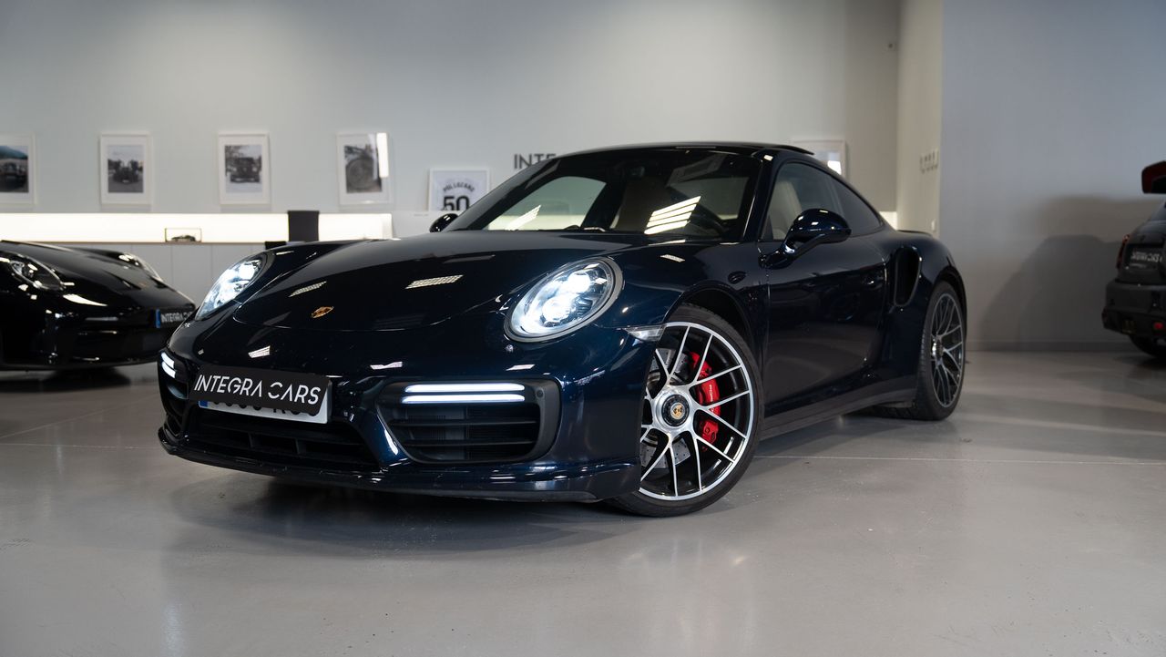 Deposito 30000 litros  de segunda mano - porsche 911 2016 /
