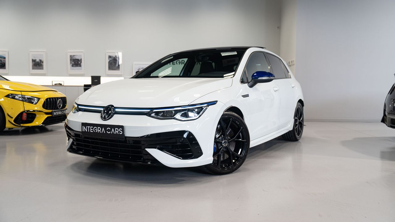 Amplificador roland  de segunda mano - volkswagen golf 2023 /