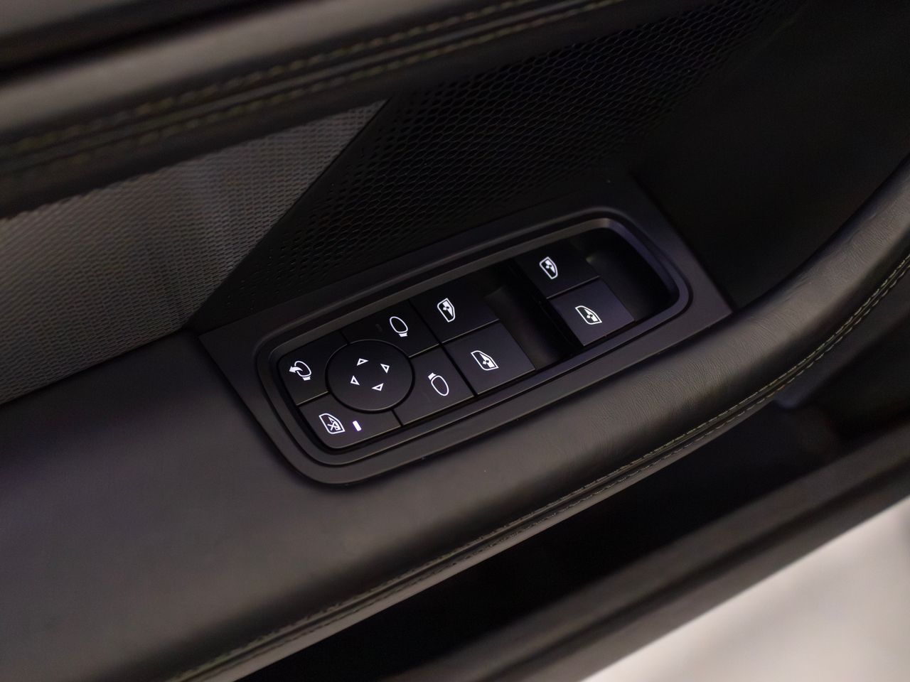 Porsche Taycan Turbo Sport Turismo  - Foto 20