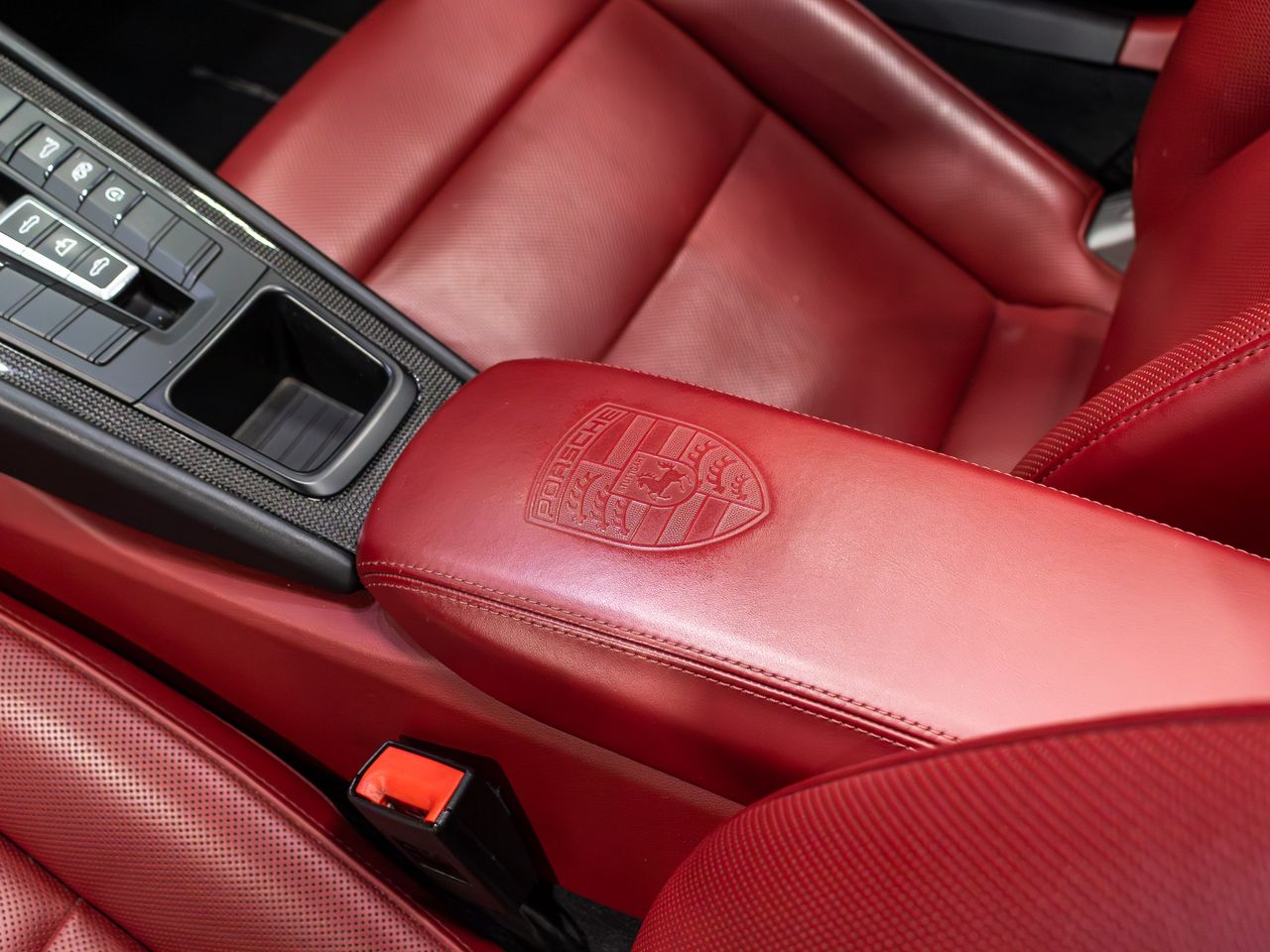 Porsche 911 Carrera 4 GTS  - Foto 28