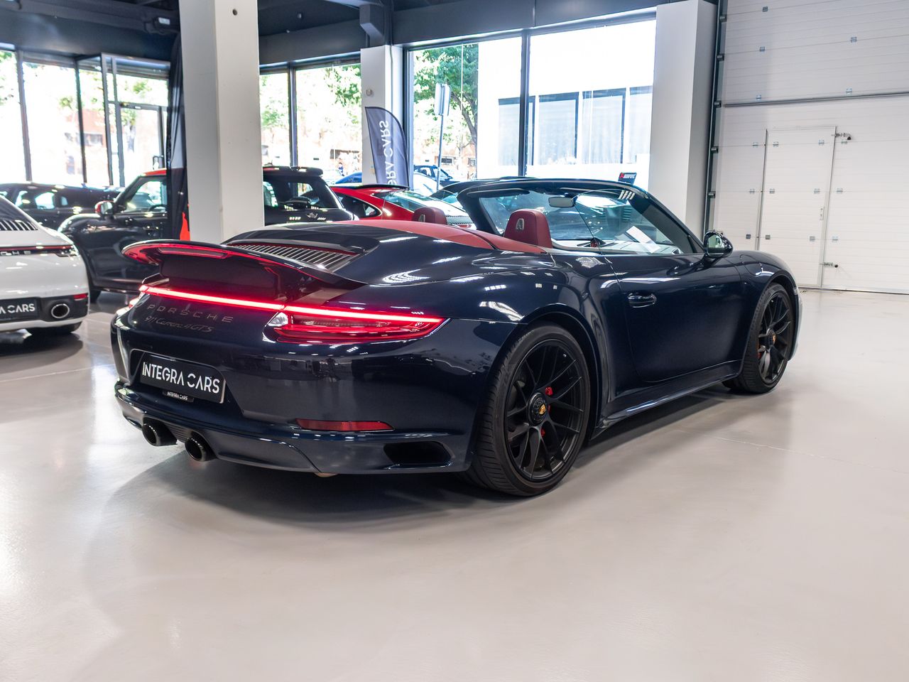 Porsche 911 Carrera 4 GTS  - Foto 18