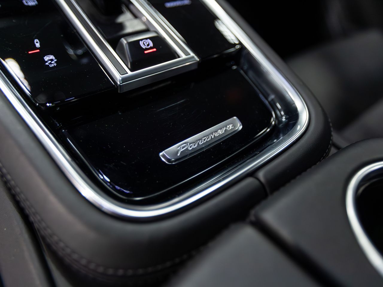 Porsche Panamera 4S E-HYBRID  - Foto 24