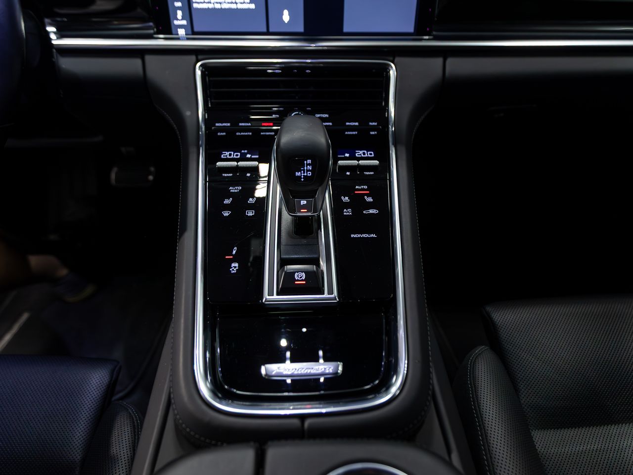 Porsche Panamera 4S E-HYBRID  - Foto 18