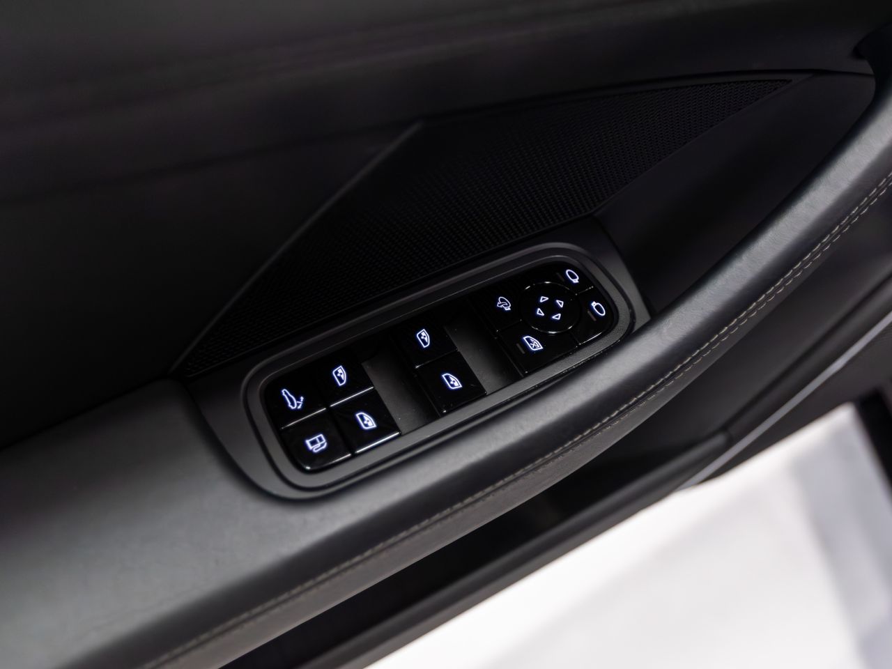 Porsche Panamera 4S E-HYBRID  - Foto 30