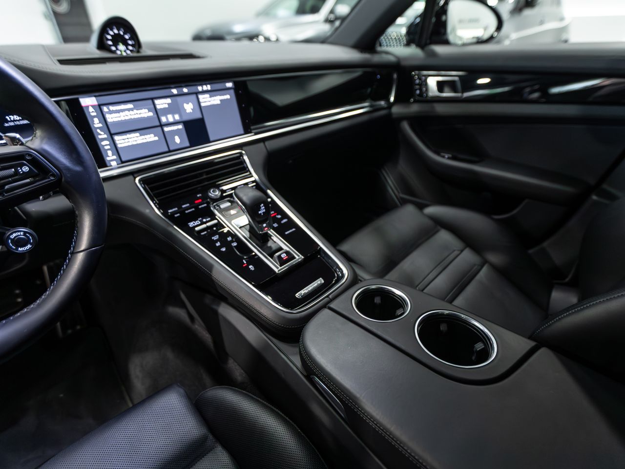 Porsche Panamera 4S E-HYBRID  - Foto 17