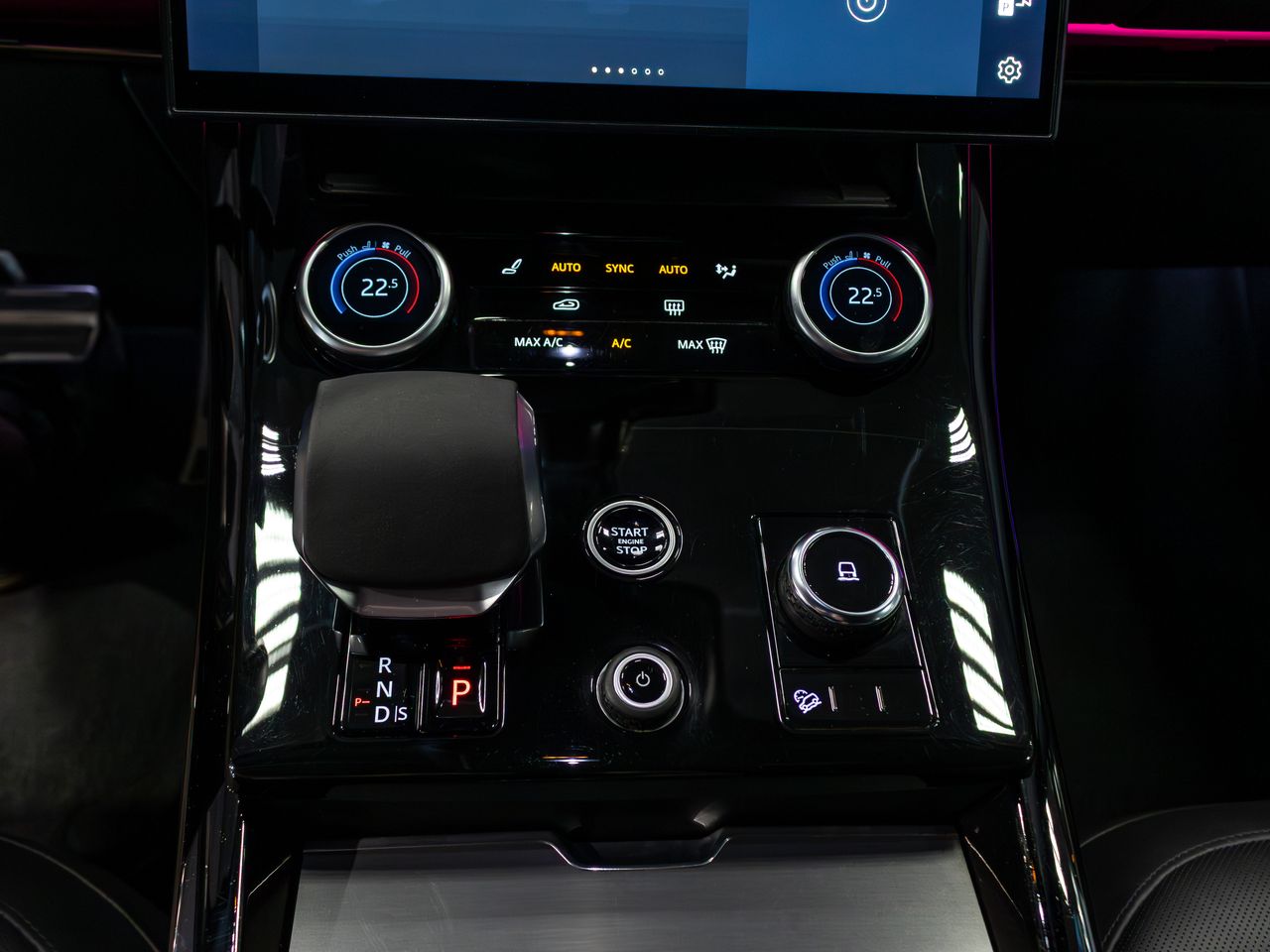 Land-Rover Range Rover Sport 3.0D TD6 300PS AWD Auto MHEV DYNAMIC SE - Foto 17