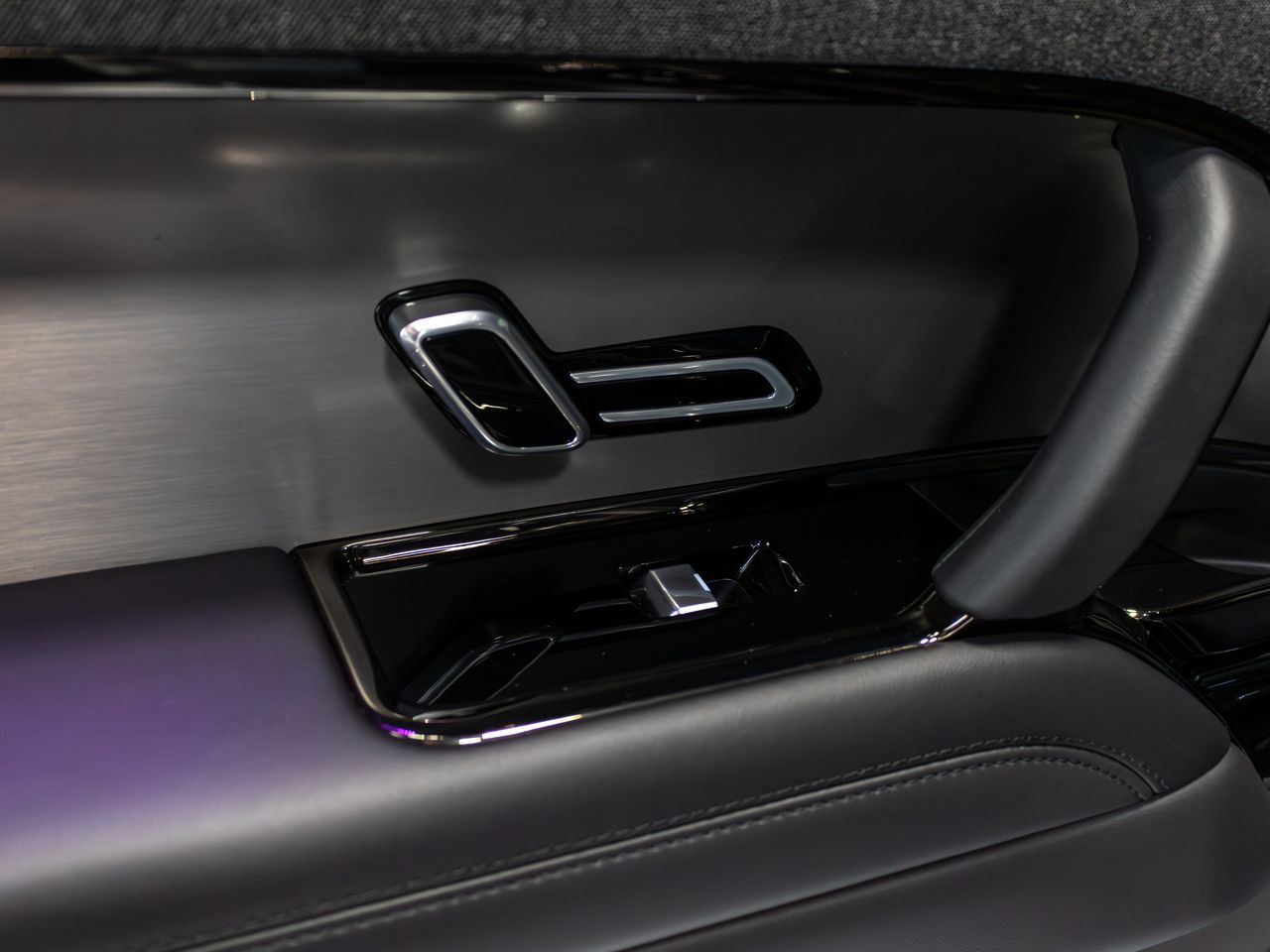 Land-Rover Range Rover Sport 3.0D TD6 300PS AWD Auto MHEV DYNAMIC SE - Foto 19