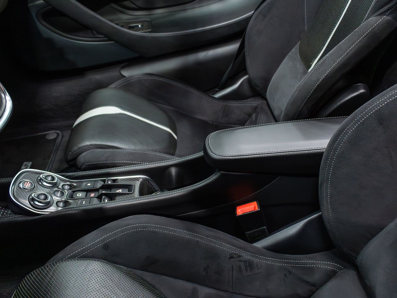 MCLaren 570S Spider  - Foto 36